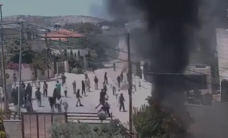 Homes in Turmus Ayya torched by settlers